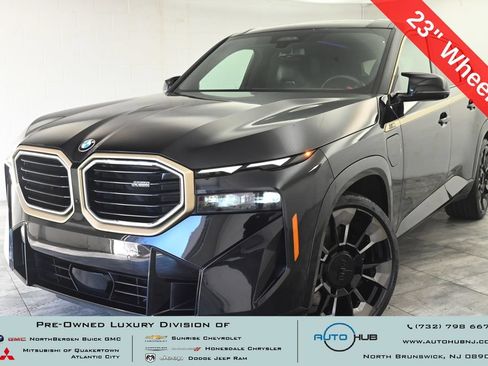 Used 2023 BMW XM AWD/4WD image 1