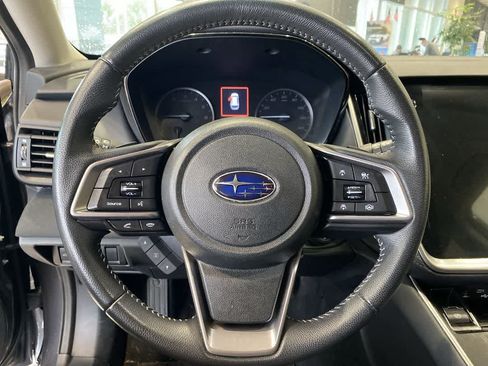 Used 2022 Subaru Outback Premium AWD/4WD image 17