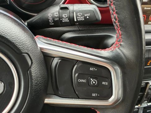 Used 2022 Jeep Wrangler Unlimited Rubicon w/ LED Lighting Group image 33