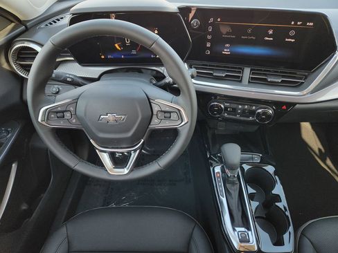 New 2026 Chevrolet Trax ACTIV w/ Sunroof Package image 28