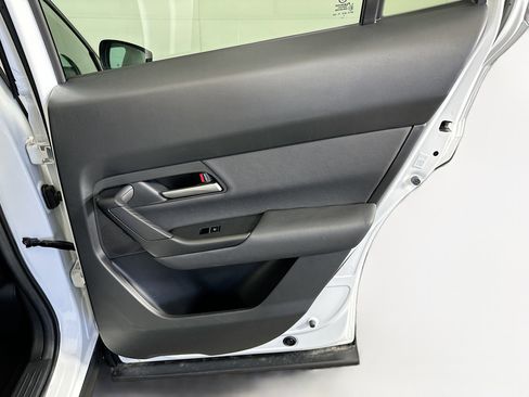 Used 2025 MAZDA CX-50 AWD 2.5 Hybrid w/ Premium Pkg image 31