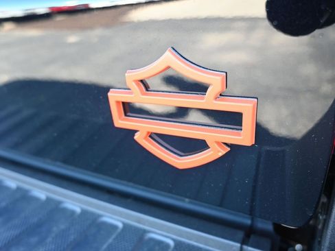 New 2026 Ford F250 Lariat w/ Black Appearance Package image 9