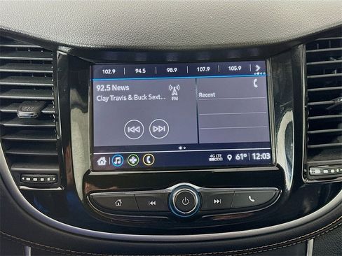 Used 2018 Chevrolet Trax LT w/ LT Convenience Package image 17