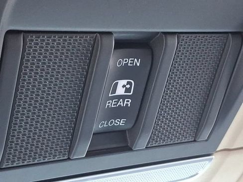 Used 2019 RAM 1500 Big Horn AWD/4WD image 25