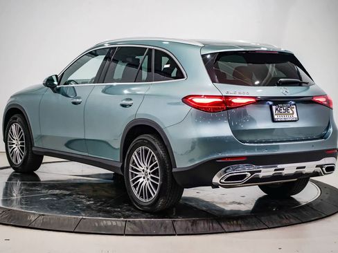 Used 2026 Mercedes-Benz GLC 300 GLC 300 image 2