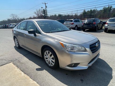 Used 2017 Subaru Legacy 2.5i AWD/4WD image 3