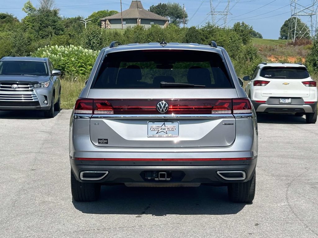 Used 2024 Volkswagen Atlas SE AWD/4WD image 6