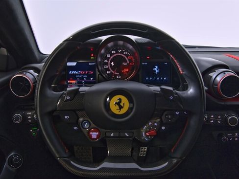 Used 2022 Ferrari 812 GTS RWD image 25