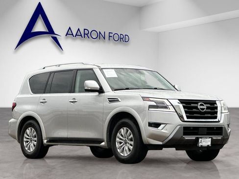 Used 2024 Nissan Armada SV image 7