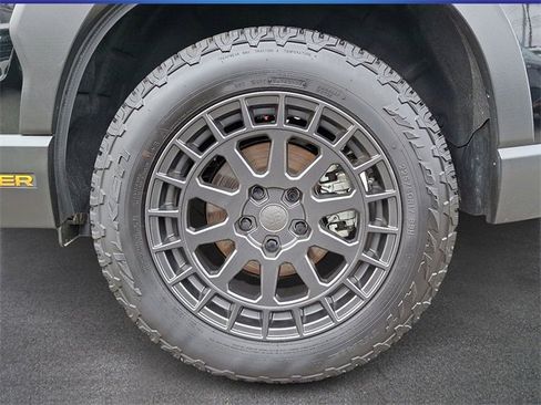 Used 2024 Subaru Forester Wilderness w/ Wilderness Package image 7