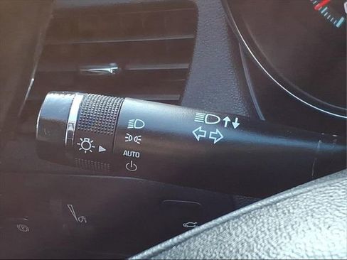 Used 2018 Chevrolet Impala LT image 23