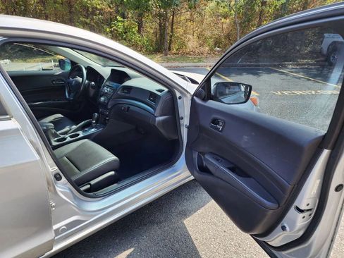 Used 2013 Acura ILX w/ Technology Package image 20