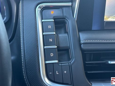Certified 2023 Chevrolet Tahoe Premier AWD/4WD image 27