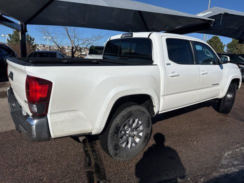 Used 2019 Toyota Tacoma SR5 image 9
