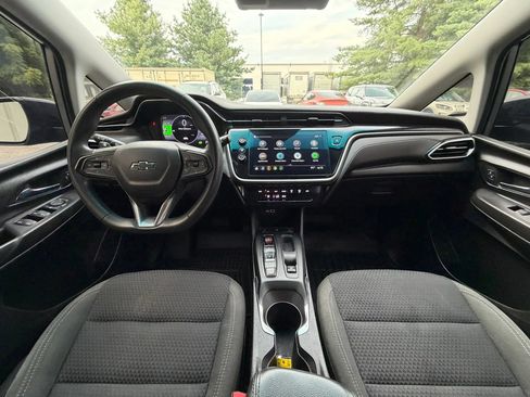 Used 2023 Chevrolet Bolt LT w/ Driver Confidence Package FWD image 2