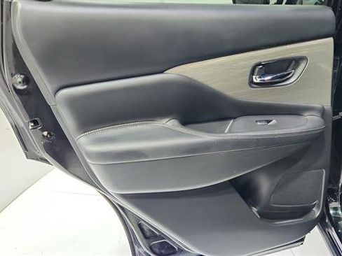 Used 2018 Nissan Murano SV image 22