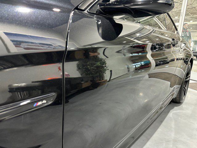Used 2018 BMW M4 Coupe w/ Competition Package RWD image 19