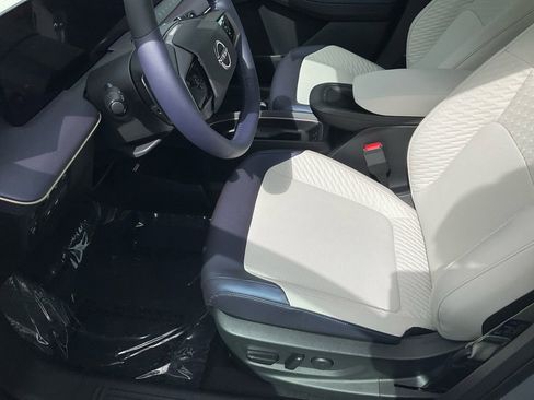 New 2026 Nissan Leaf Platinum+ w/ Cargo Package (Platinum+) image 12