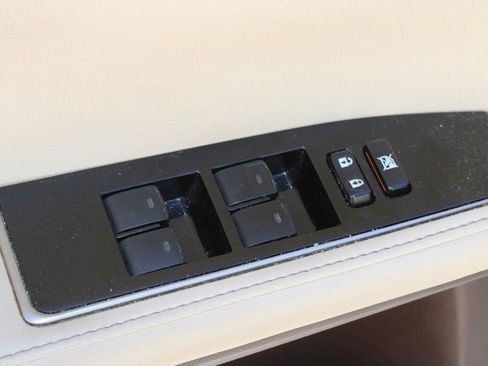 Used 2017 Lexus ES 350 w/ Premium Package image 22