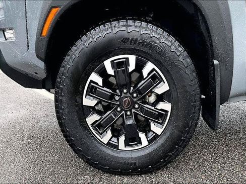Certified 2023 Nissan Frontier PRO-4X w/ Technology Package AWD/4WD image 7