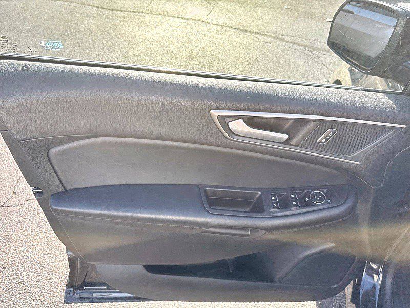 Used 2023 Ford Edge SEL AWD/4WD image 18