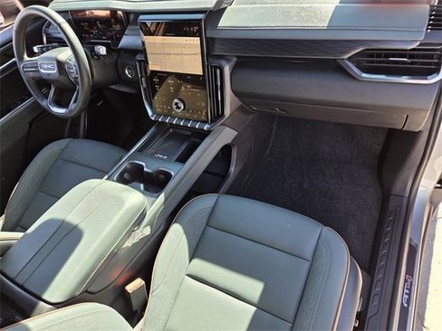 Certified 2025 GMC Acadia AT4 w/ Luxury Package image 16