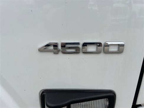 New 2024 Chevrolet Low Cab Forward image 28