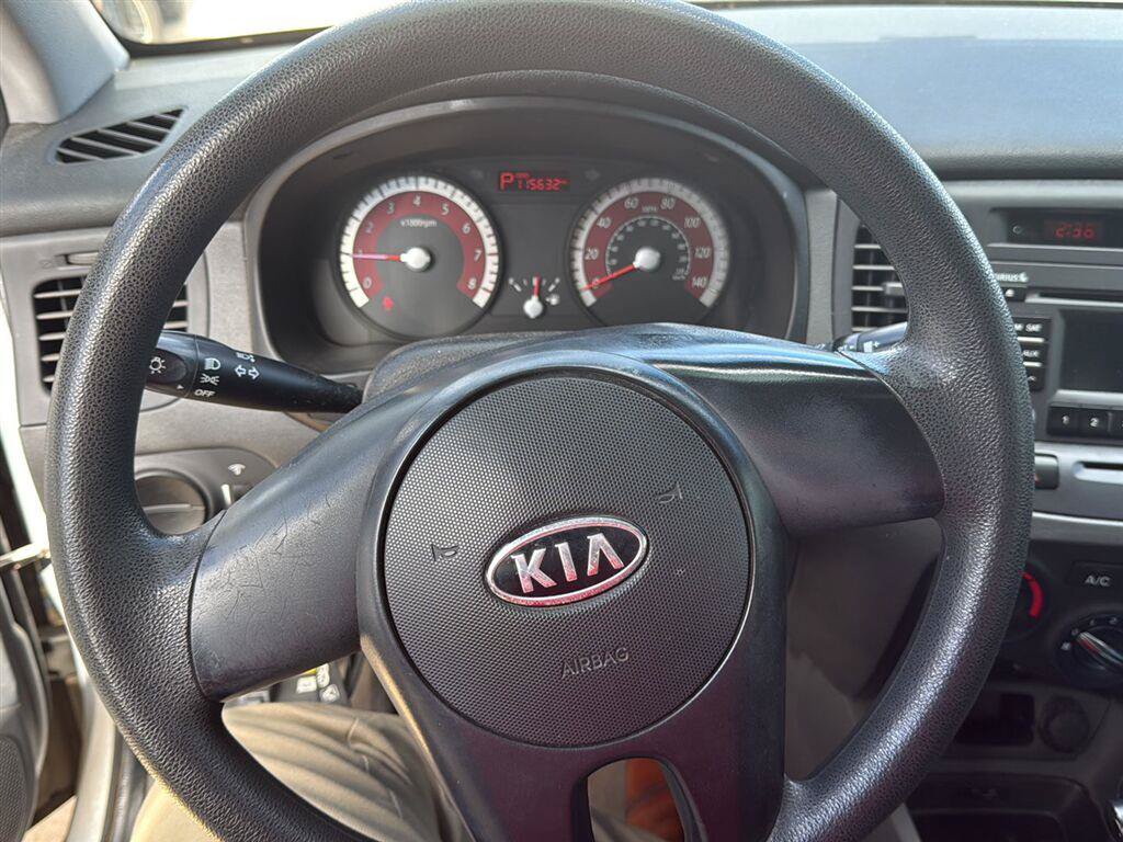 Used 2011 Kia Rio LX FWD image 3