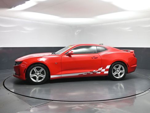 Used 2020 Chevrolet Camaro LT image 22