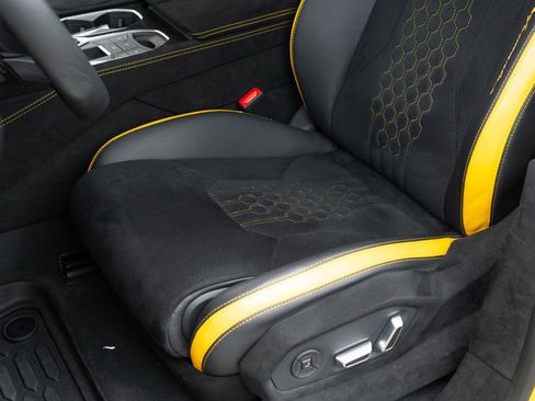 Used 2024 Lamborghini Urus Performante image 39