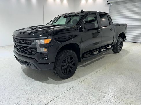 New 2026 Chevrolet Silverado 1500 Custom Trail Boss w/ Midnight Edition AWD/4WD image 1