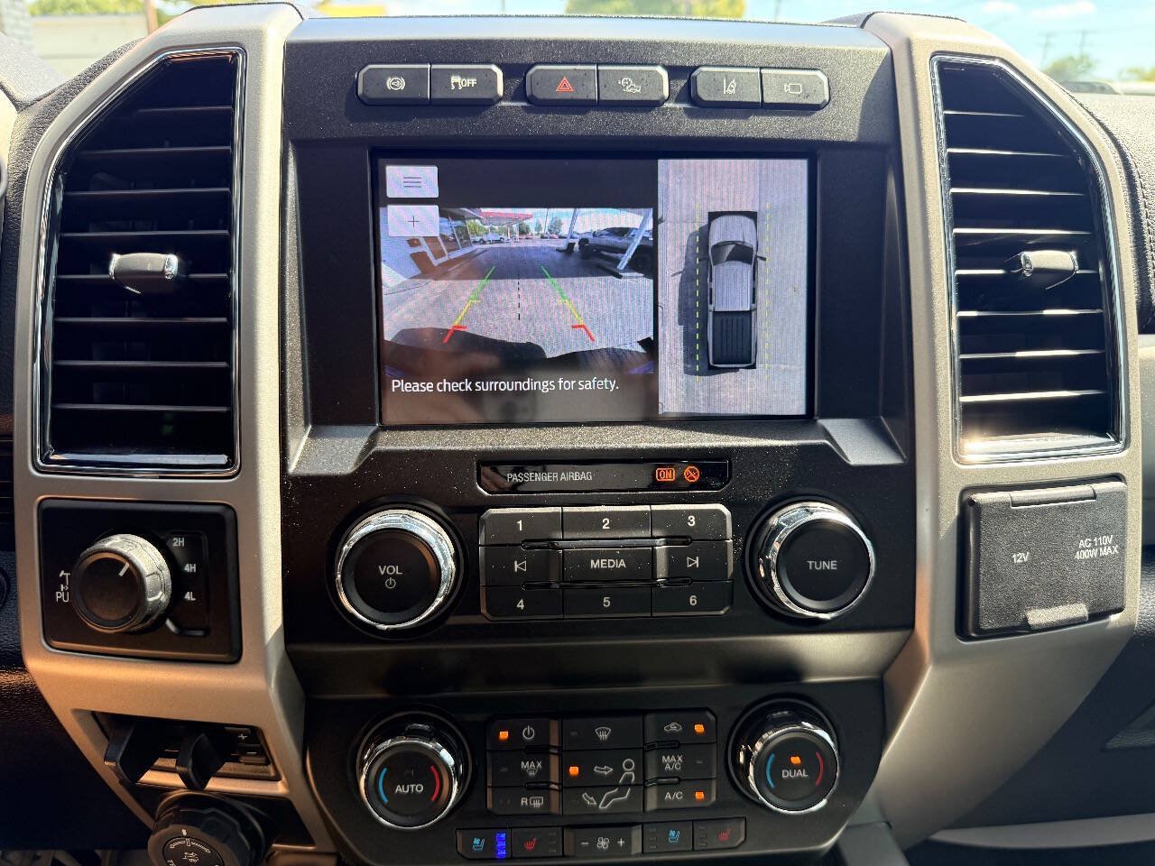 Used 2021 Ford F350 Lariat AWD/4WD image 28