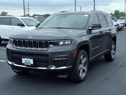 New 2025 Jeep Grand Cherokee L Limited w/ Luxury Tech Group II image 2