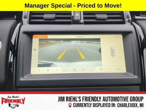 Used 2018 Land Rover Discovery SE image 20