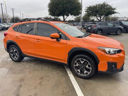 Used 2020 Subaru Crosstrek 2.0i Premium w/ Moonroof Package 2 image 1