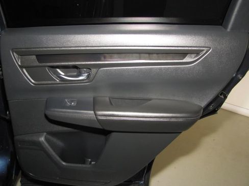 Certified 2025 Honda CR-V EX image 19