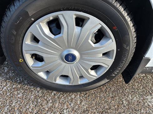 Used 2022 Ford Transit Connect XL image 9