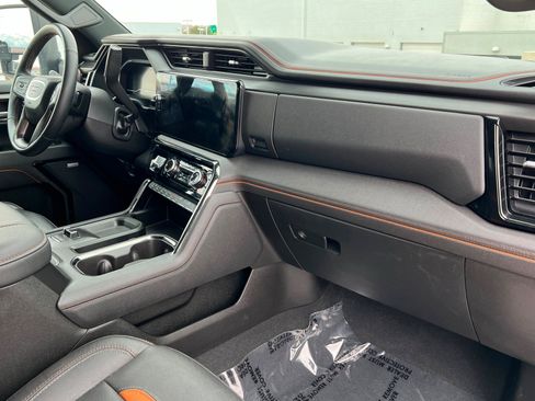 Used 2024 GMC Sierra 2500 AT4 w/ AT4 Premium Plus Package image 23