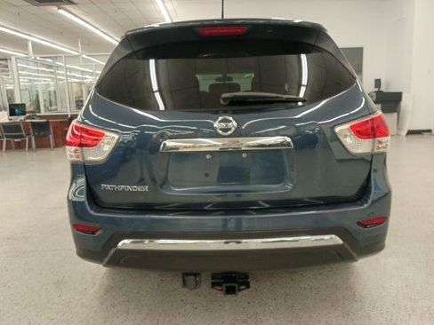 Used 2014 Nissan Pathfinder S FWD image 6