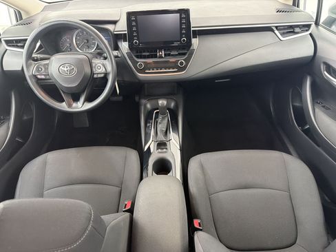 Used 2021 Toyota Corolla LE FWD image 16