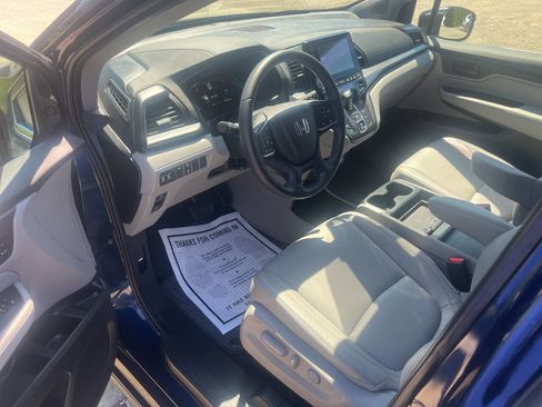 Used 2024 Honda Odyssey EX-L image 6