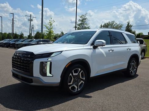 Used 2023 Hyundai Palisade SEL FWD image 7