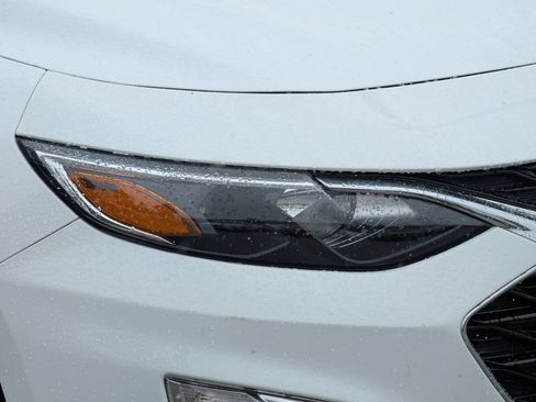 Used 2024 Chevrolet Malibu RS image 16