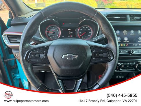 Used 2021 Chevrolet TrailBlazer RS w/ Sun and Liftgate Package AWD/4WD image 17
