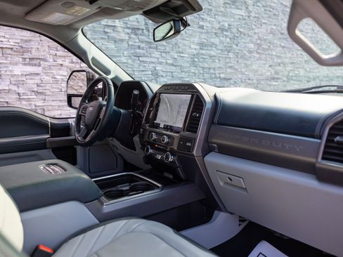 Used 2022 Ford F450 Limited w/ FX4 Off-Road Package image 35