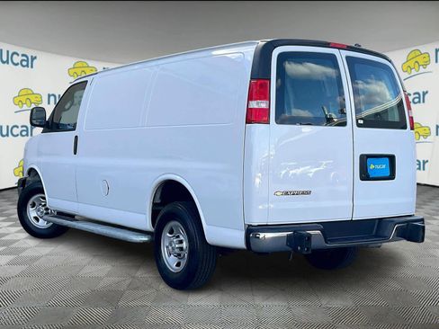 Used 2024 Chevrolet Express 2500 w/ Driver Convenience Package image 4