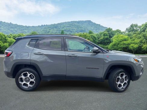 Used 2022 Jeep Compass Trailhawk w/ Trailer Tow Group AWD/4WD image 22
