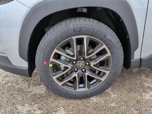 New 2026 Toyota Corolla Cross XLE w/ Convenience Package image 9