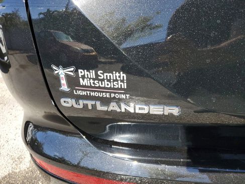 Used 2024 Mitsubishi Outlander SEL image 8