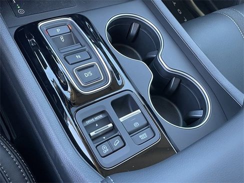 New 2025 Honda Pilot Touring image 20